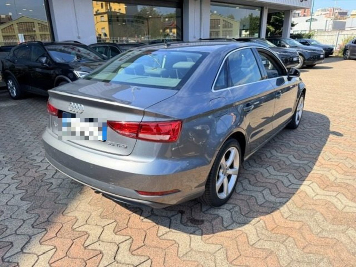Audi A3 Sedan 1.5 TFSI COD S tronic Business (4)