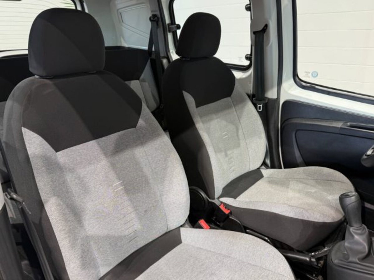 Fiat Fiorino 1.3 MJT 95CV Combinato SX (15)