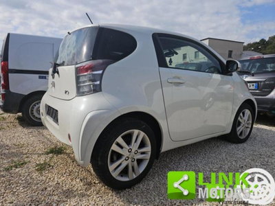 Toyota iQ 1.3 Executive (3)