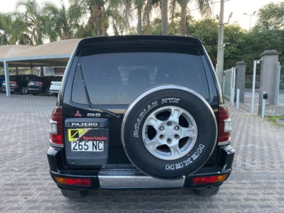Mitsubishi Pajero 3.2 16V DI-D 3p. GLX (13)