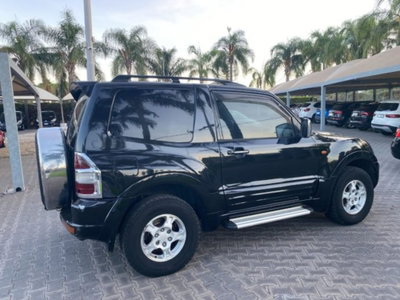 Mitsubishi Pajero 3.2 16V DI-D 3p. GLX (18)