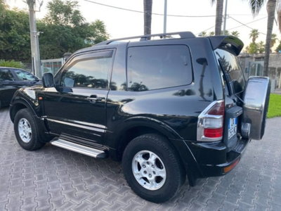 Mitsubishi Pajero 3.2 16V DI-D 3p. GLX (19)