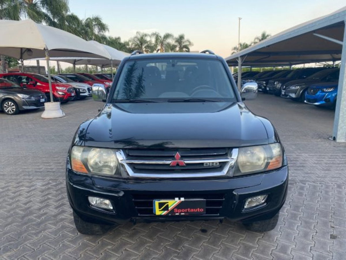 Mitsubishi Pajero 3.2 16V DI-D 3p. GLX (20)