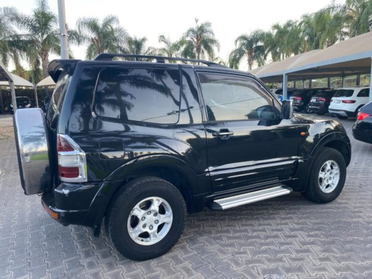 Mitsubishi Pajero 3.2 16V DI-D 3p. GLX (4)