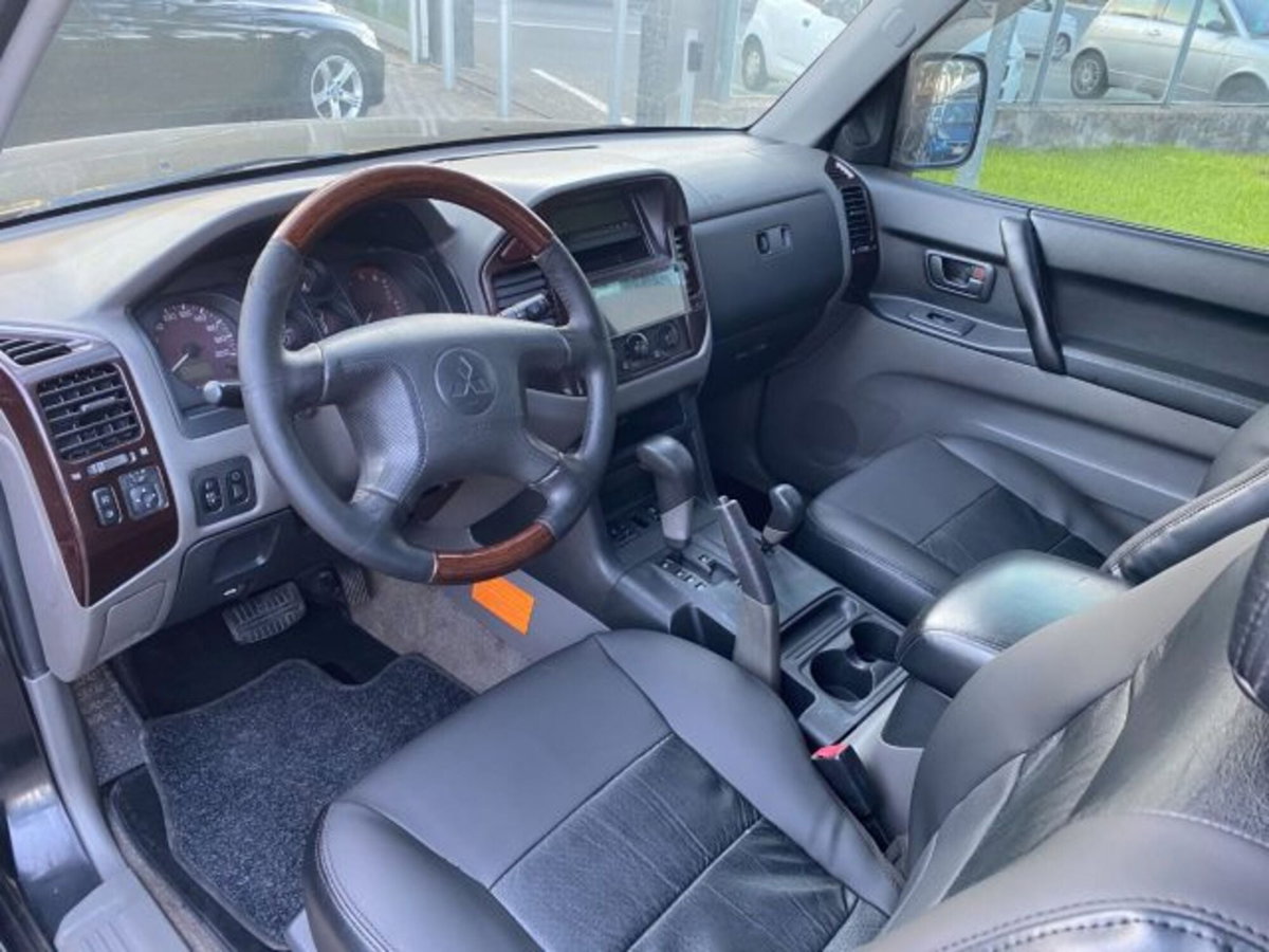 Mitsubishi Pajero 3.2 16V DI-D 3p. GLX (5)