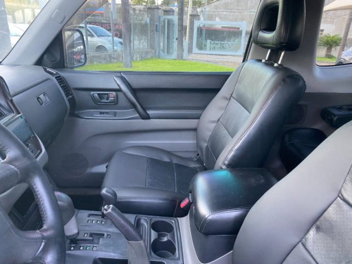Mitsubishi Pajero 3.2 16V DI-D 3p. GLX (7)