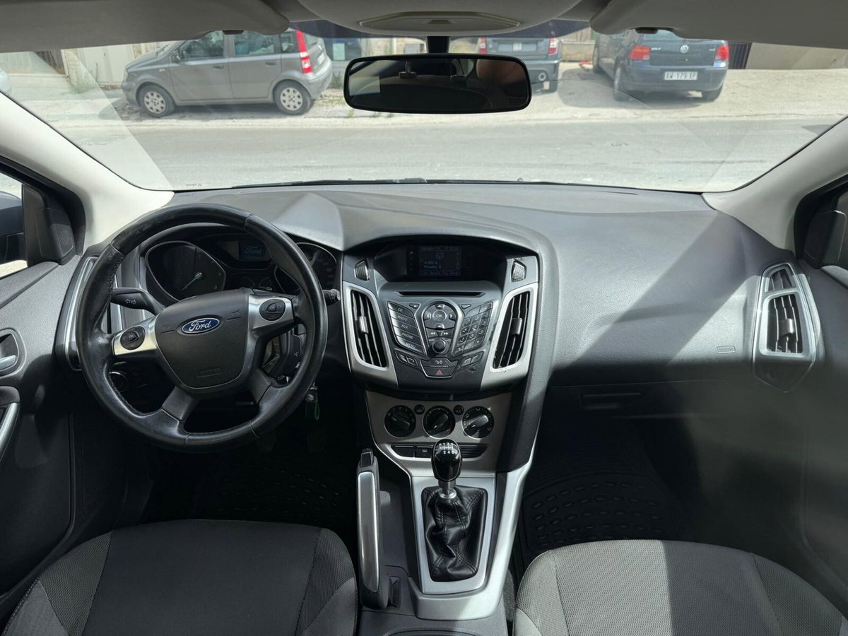 Ford Focus 1.6 TDCi 115 CV (5)