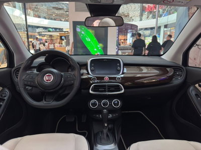Fiat 500X 1.3 T4 150 CV DCT Yacht Club Capri (5)