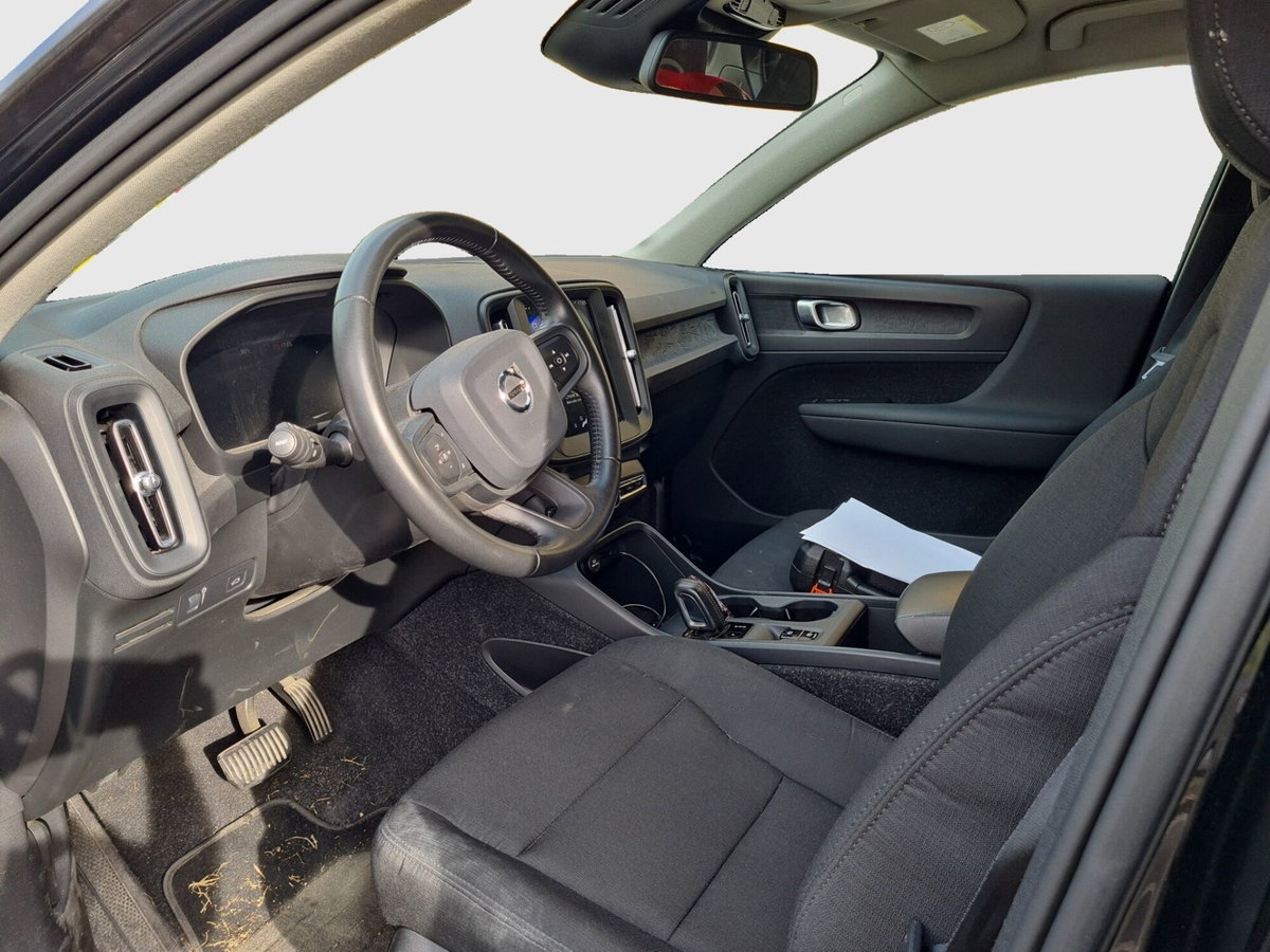 Volvo XC40 T4 Geartronic Momentum (12)