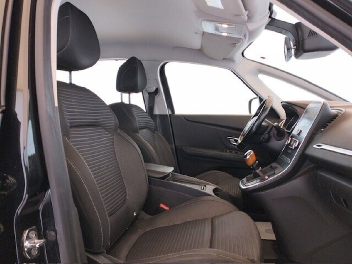 Renault Grand Scénic 1.5 dci energy Life 110cv (16)