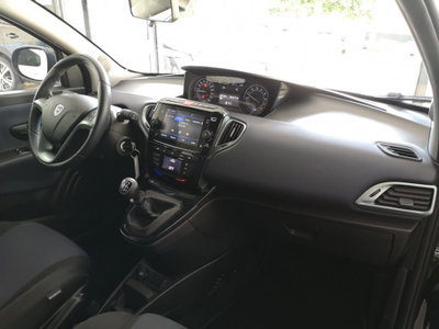 Lancia Ypsilon 1.0 FireFly 5 porte S&S Hybrid Ecochic A. Ferretti (15)