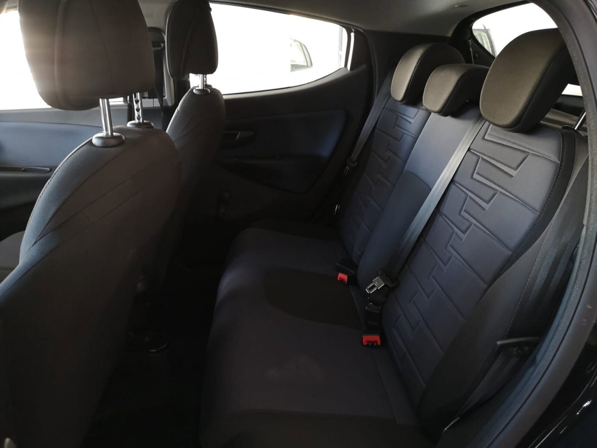 Lancia Ypsilon 1.0 FireFly 5 porte S&S Hybrid Ecochic A. Ferretti (18)