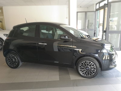 Lancia Ypsilon 1.0 FireFly 5 porte S&S Hybrid Ecochic A. Ferretti (4)