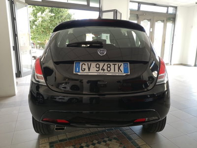 Lancia Ypsilon 1.0 FireFly 5 porte S&S Hybrid Ecochic A. Ferretti (6)