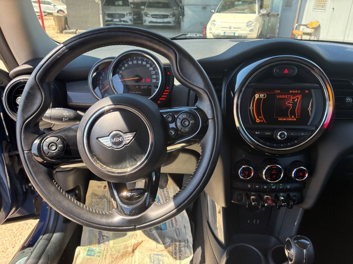 MINI Mini 1.5 Cooper D (12)