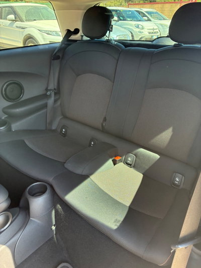 MINI Mini 1.5 Cooper D (14)