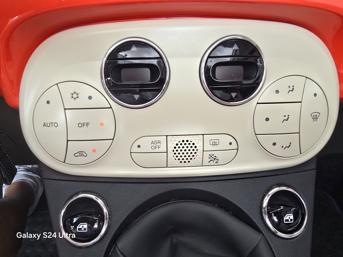 Fiat 500 Cabrio 1.2 Collezione (14)