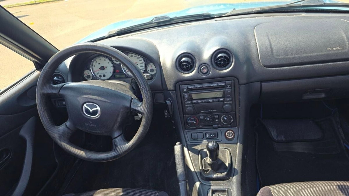 Mazda MX-5 1.6i 16V cat Phoenix (4)