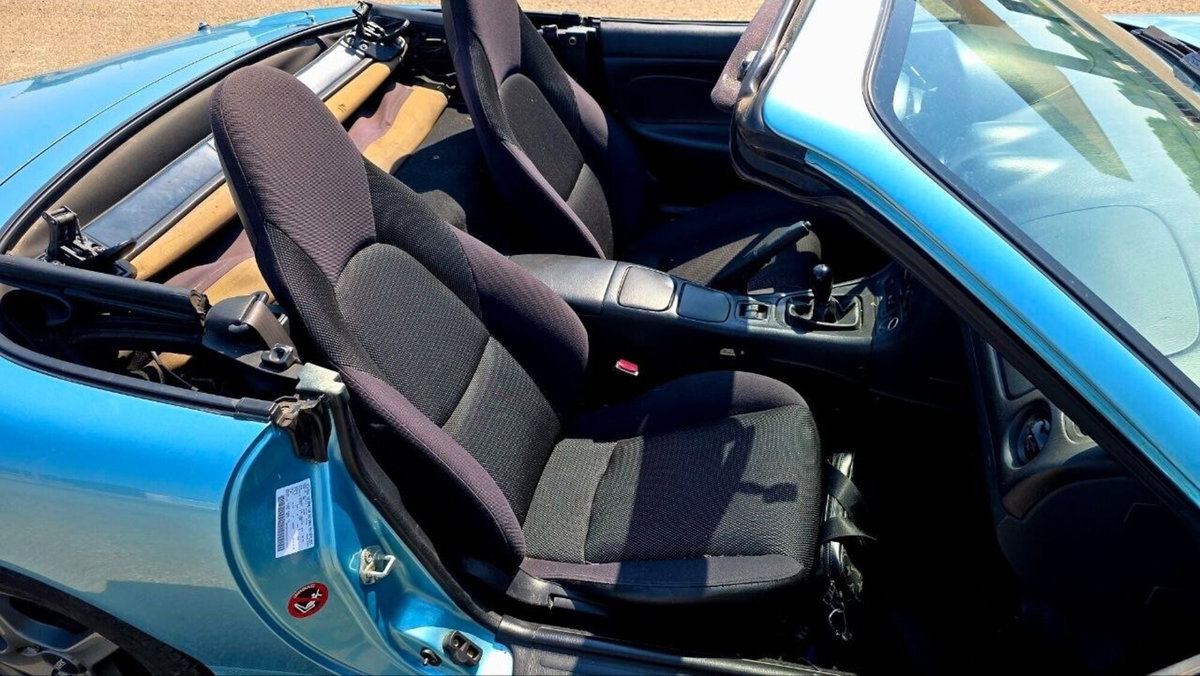 Mazda MX-5 1.6i 16V cat Phoenix (7)