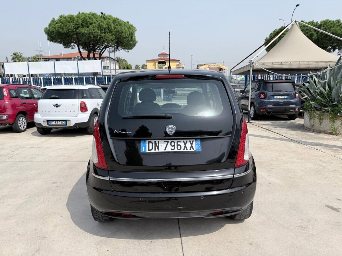 Lancia Musa 1.4 Argento (4)