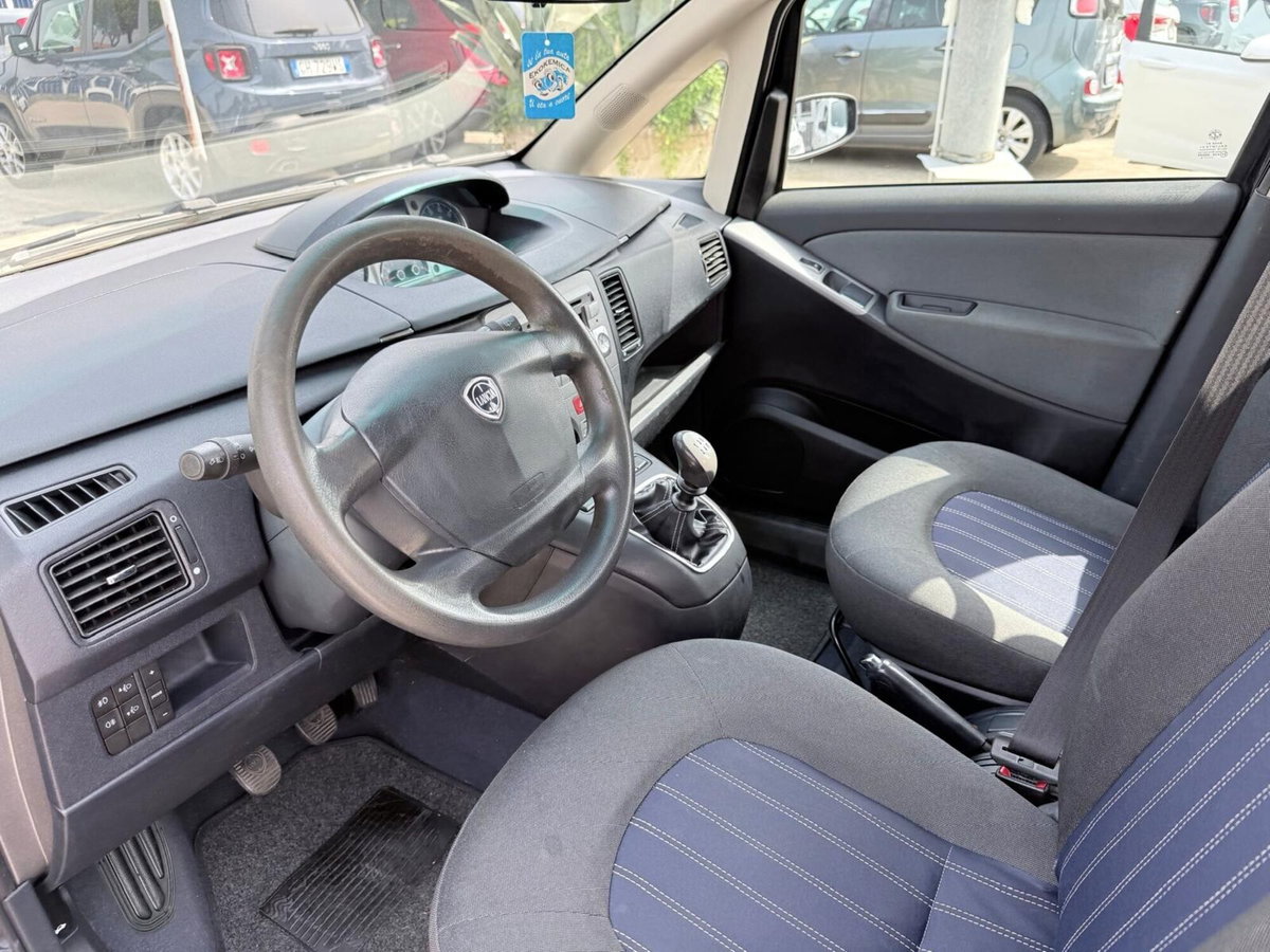 Lancia Musa 1.4 Argento (9)