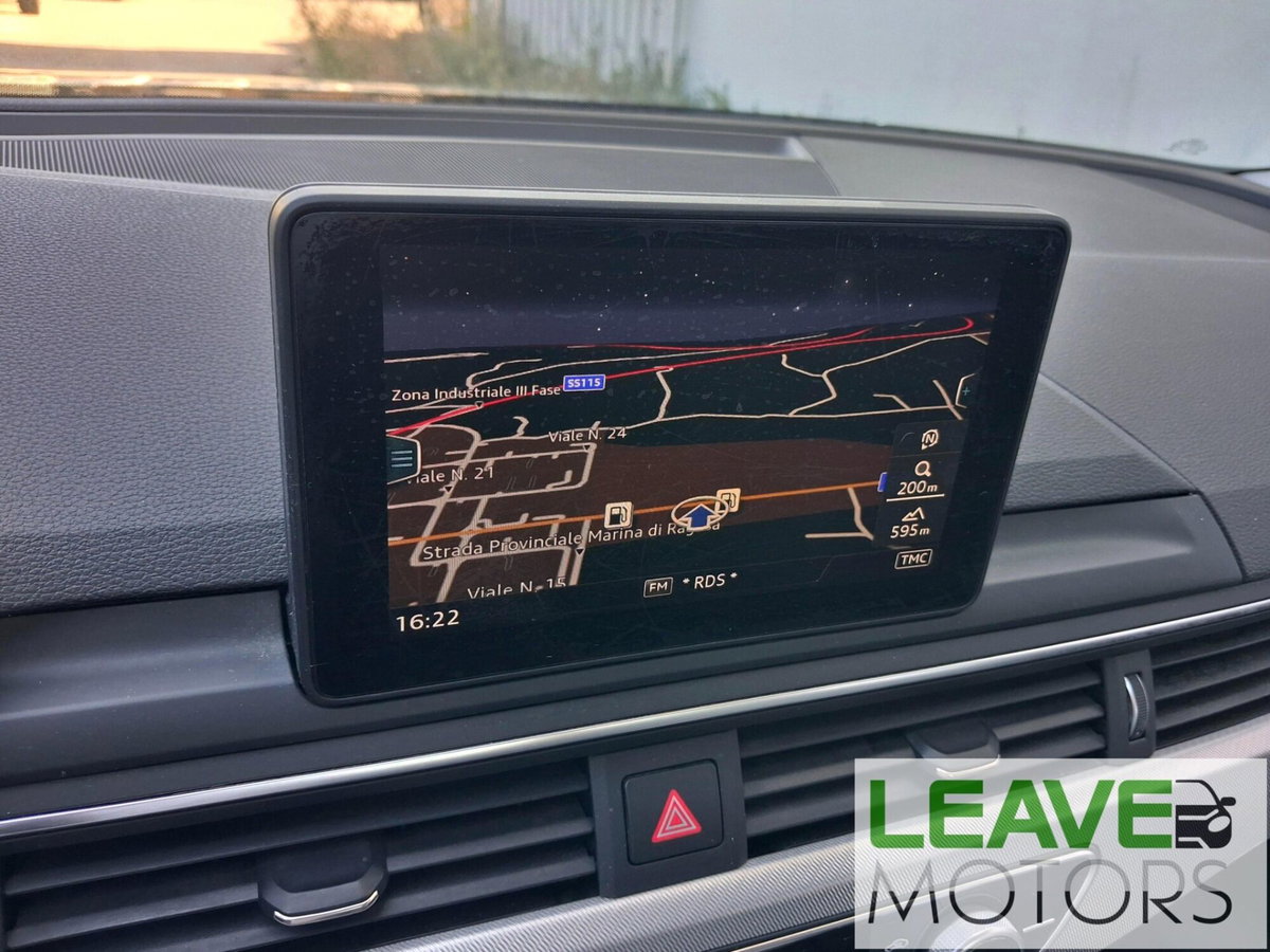Audi A4 2.0 TDI 150 CV ultra S tronic Business (15)