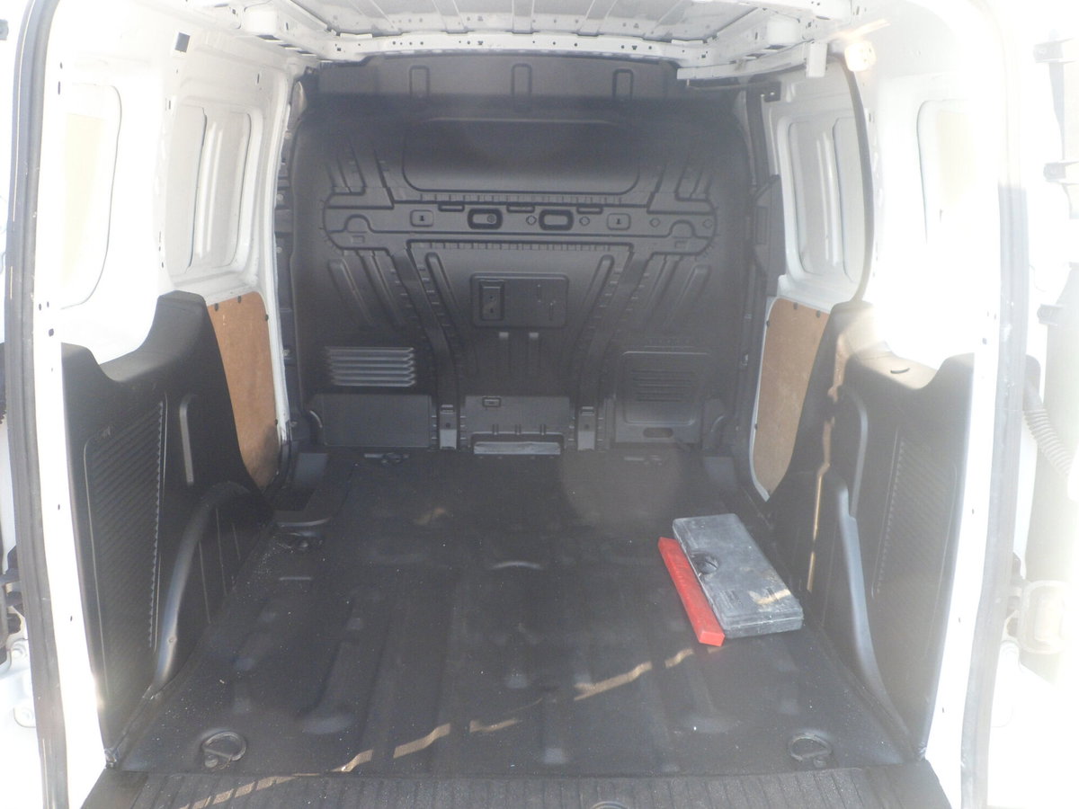 Ford Transit Connect Furgone 240 1.5 Ecoblue 100CV PL Furgone Active (8)