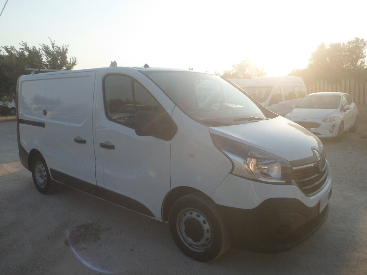 Renault Trafic Furgone T29 2.0 dCi 120CV PL-TN-DC Furgone Ice Plus (3)