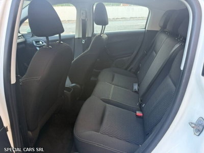Peugeot 208 82 5 porte Active (11)