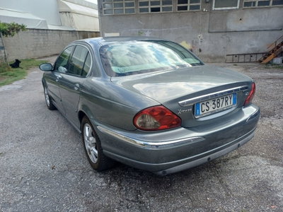 Jaguar X-Type 2.0D cat Executive EU3 (6)
