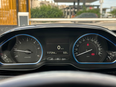 Peugeot 2008 100 Allure (16)