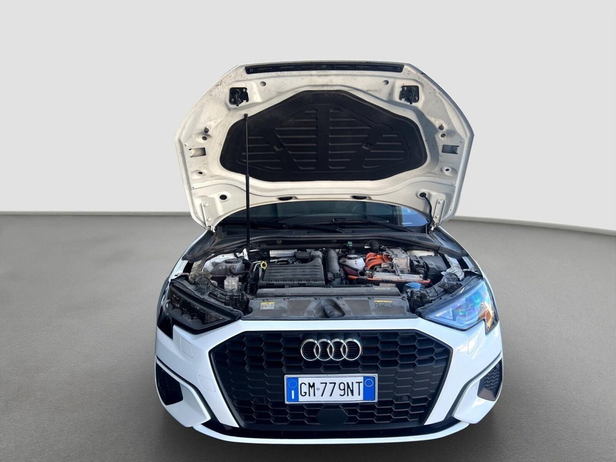 Audi A3 Sportback 40 TFSI e S tronic Business Advanced (4)