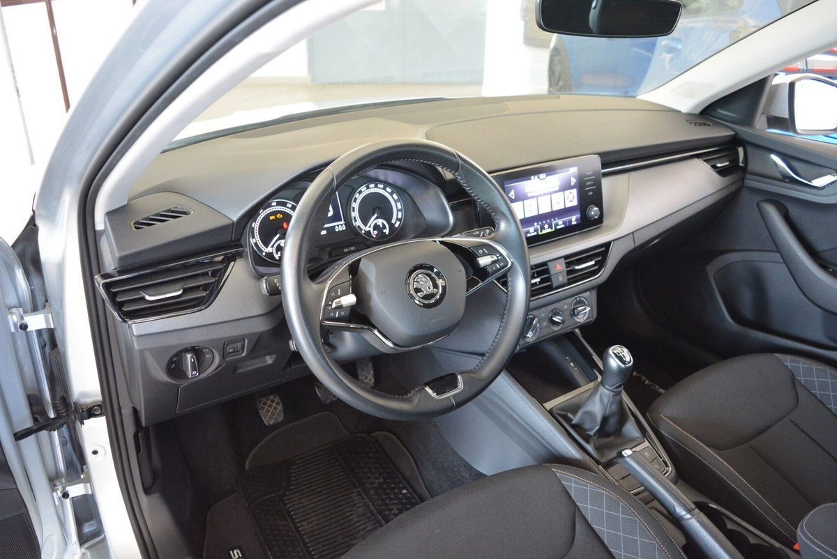 Skoda Scala 1.0 TSI 110 CV DSG Ambition (14)