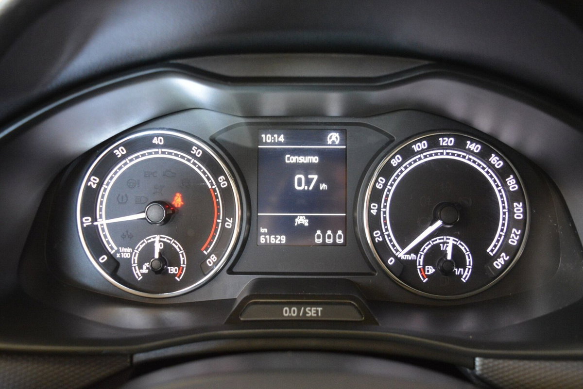 Skoda Scala 1.0 TSI 110 CV DSG Ambition (19)