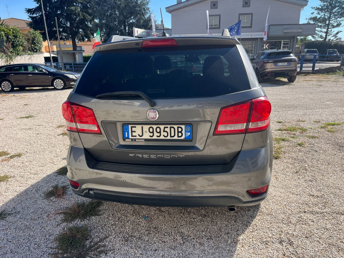 Fiat Freemont 2.0 Multijet 140 CV Urban (4)