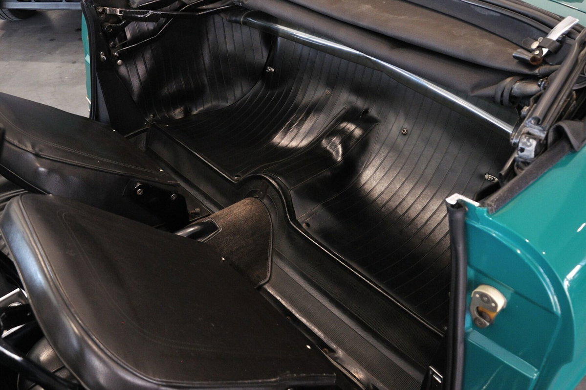 Alfa Romeo Spider 1.6 Junior (13)
