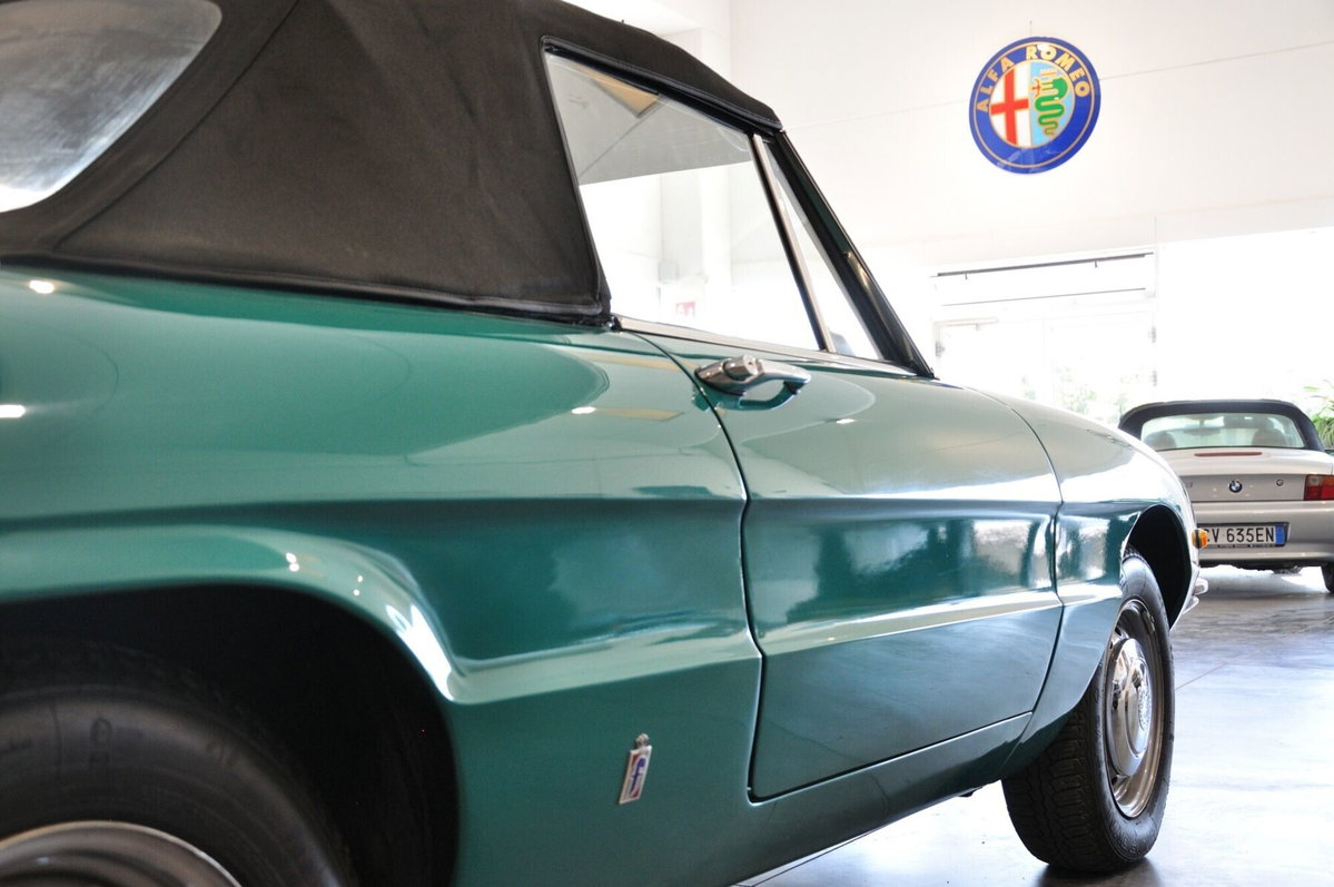 Alfa Romeo Spider 1.6 Junior (15)