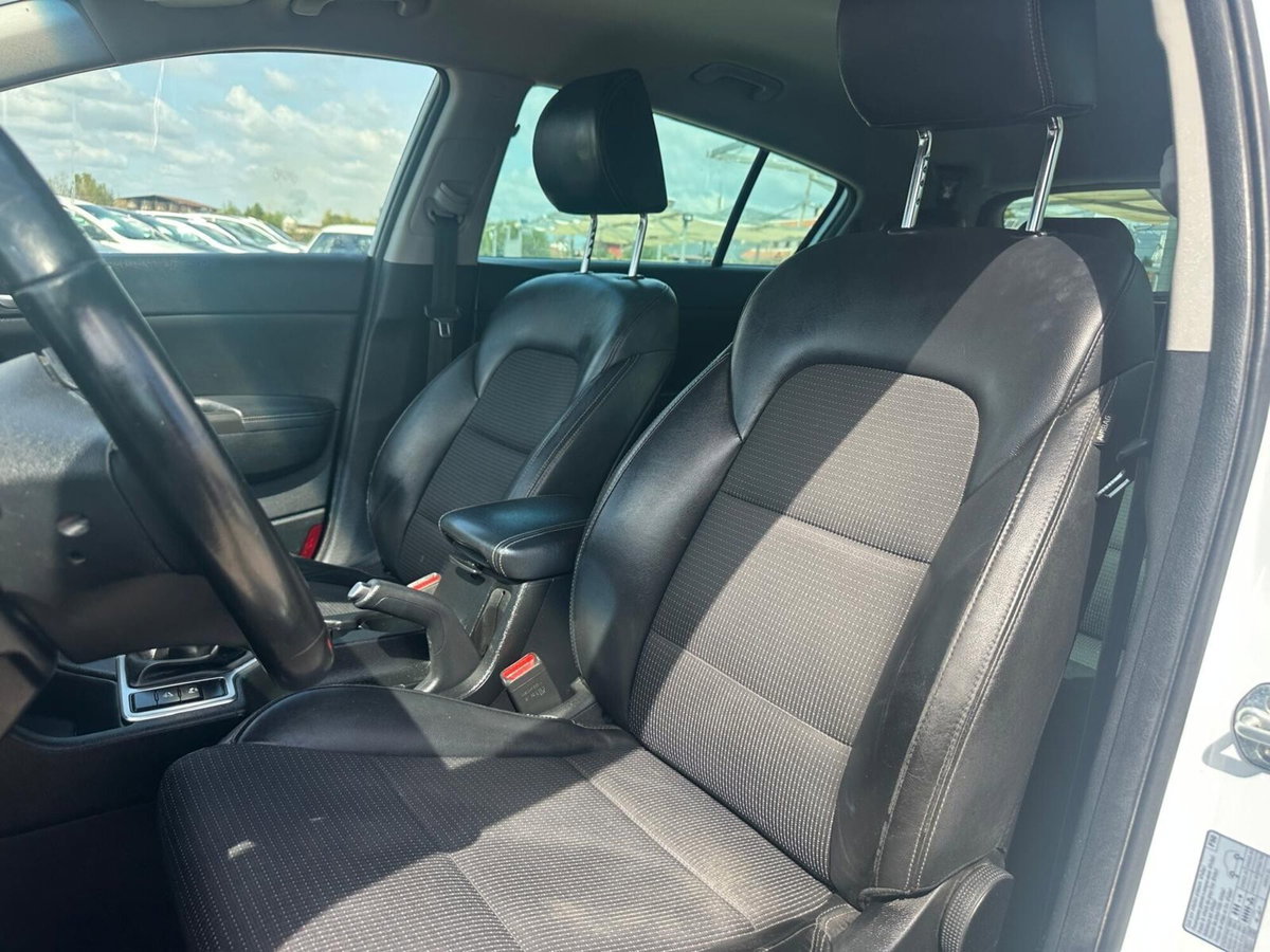 Kia Sportage 1.7 CRDI 2WD GT Line (12)