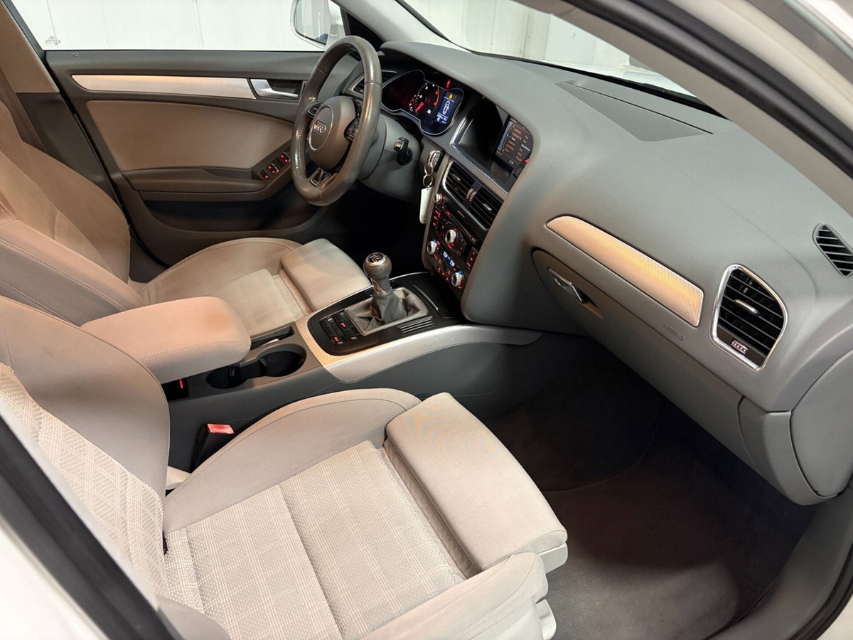 Audi A4 Avant 2.0 TDI 143CV F.AP. (10)