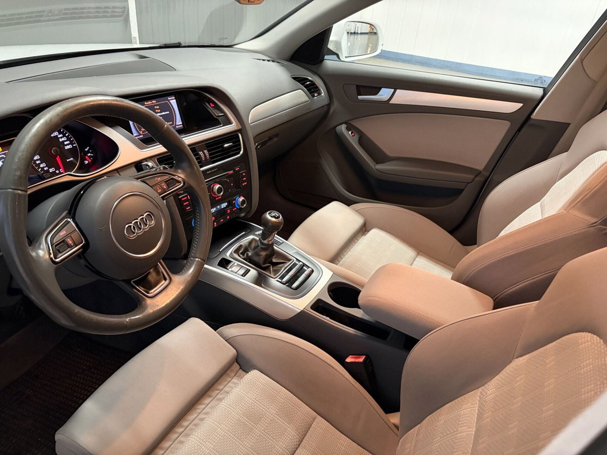 Audi A4 Avant 2.0 TDI 143CV F.AP. (9)