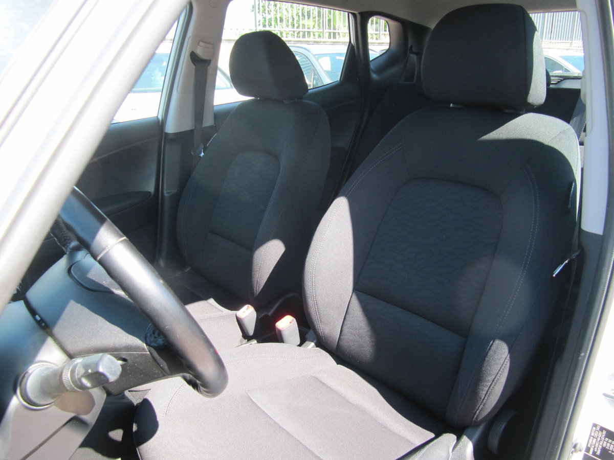 Hyundai ix20 1.4 CRDI 90 CV APP MODE (13)