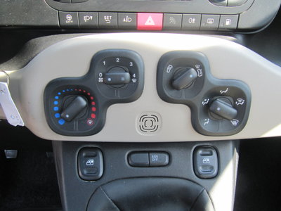 Fiat Panda 0.9 TwinAir Turbo Natural Power Young (7)