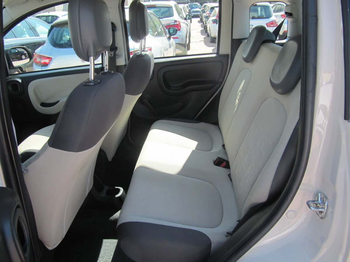 Fiat Panda 0.9 TwinAir Turbo Natural Power Young (9)