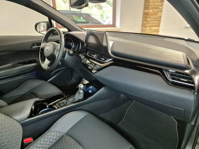 Toyota Toyota C-HR 1.8 Hybrid E-CVT Trend (10)