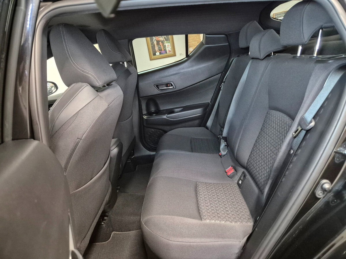Toyota Toyota C-HR 1.8 Hybrid E-CVT Trend (9)