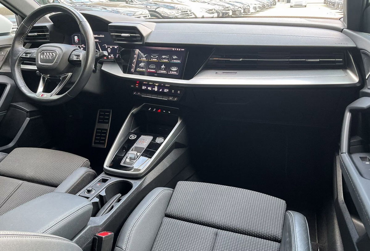 Audi A3 Sportback 30 TFSI S line edition (10)