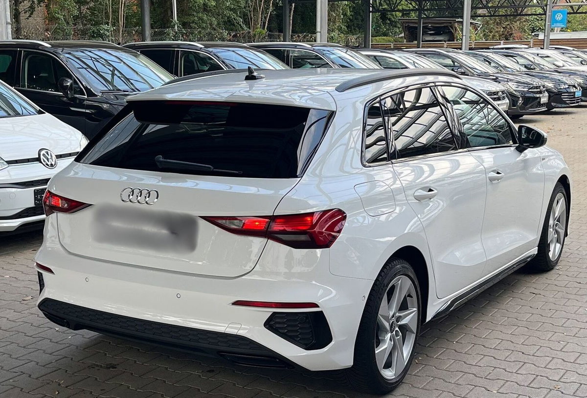 Audi A3 Sportback 30 TFSI S line edition (2)