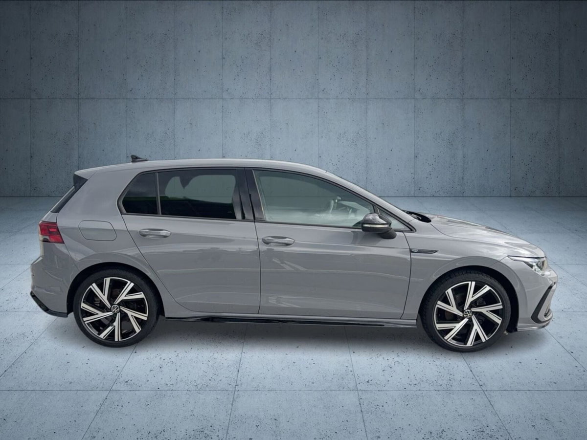 Volkswagen Golf 1.5 TSI EVO ACT R-Line (2)