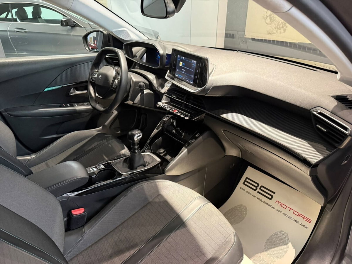 Peugeot 208 PureTech 100 Stop&Start EAT8 5 porte Allure Pack (12)
