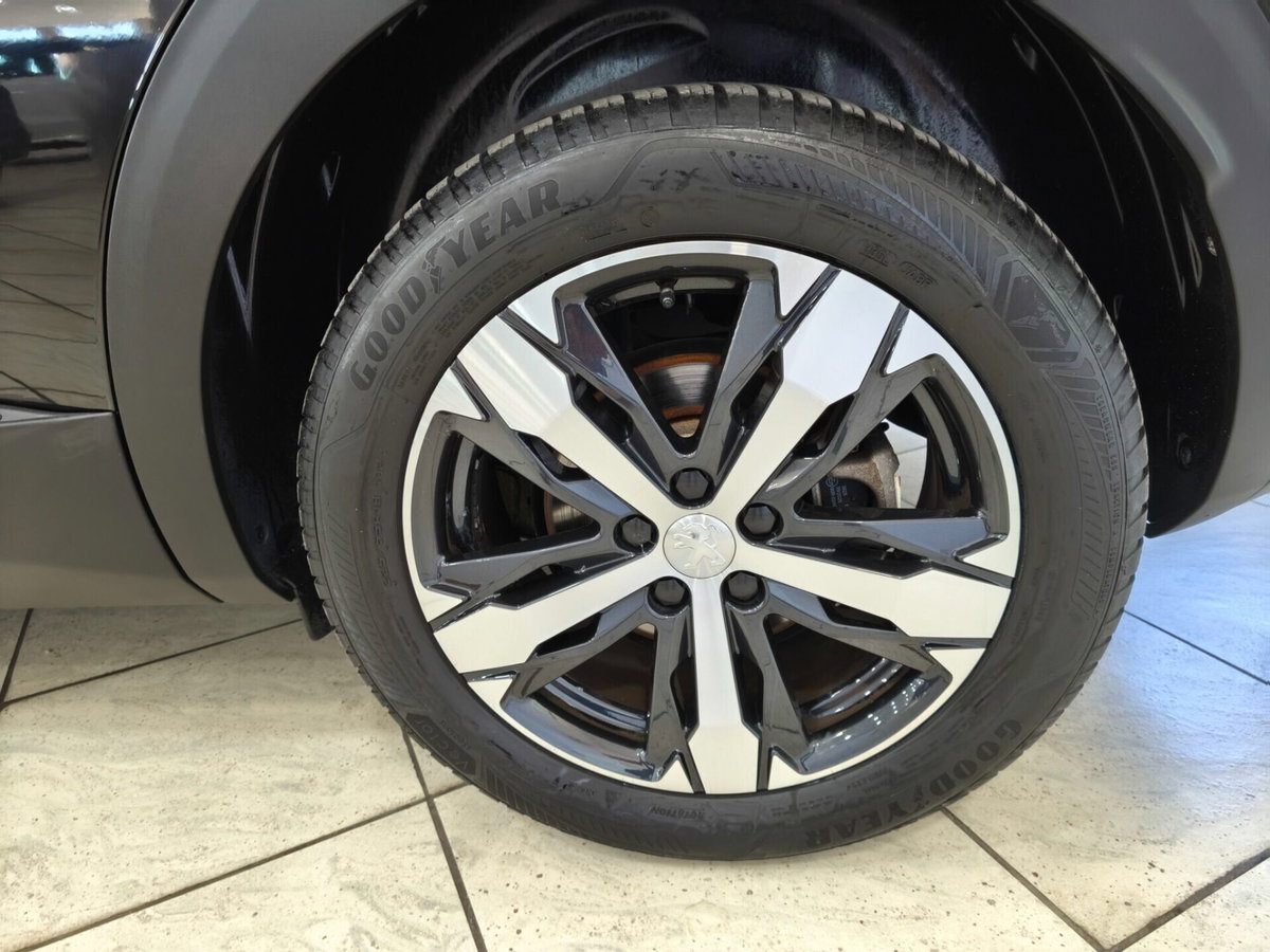 Peugeot 3008 BlueHDi 130 S&S EAT8 GT (10)